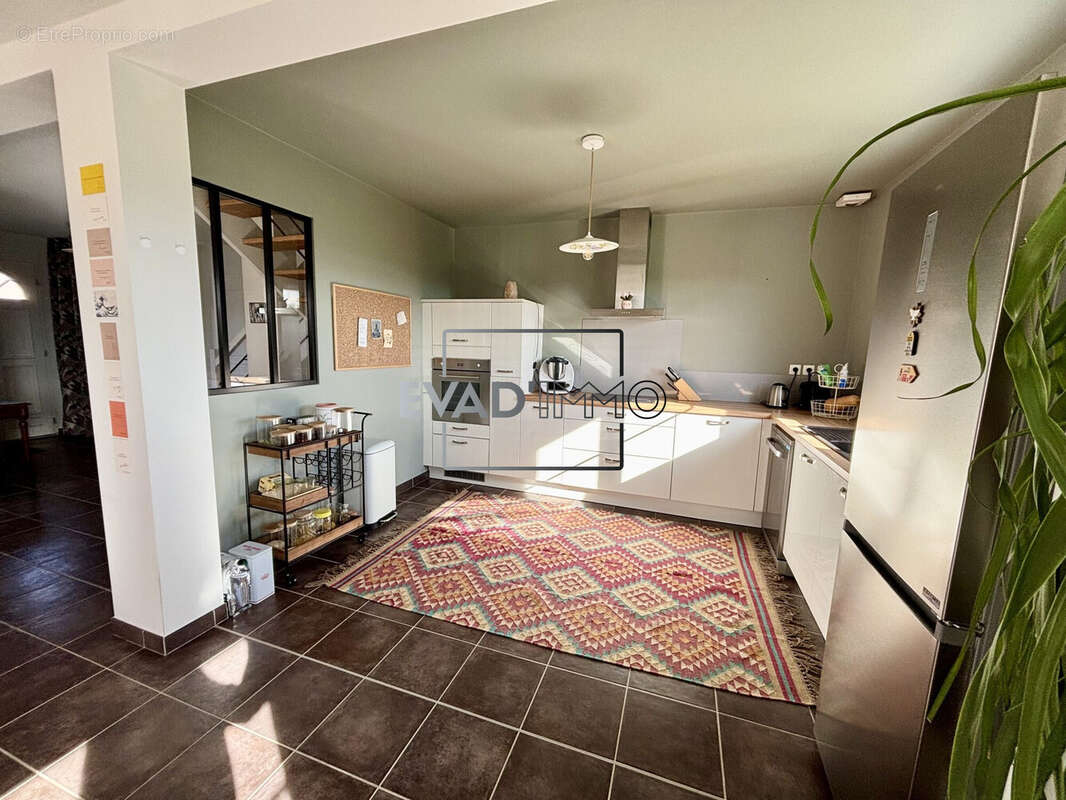 Maison à SAINT-MEDARD-EN-FOREZ