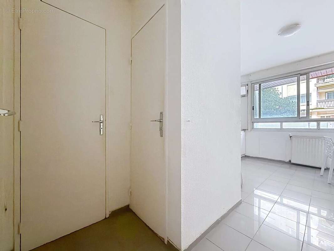 Appartement à MARSEILLE-8E