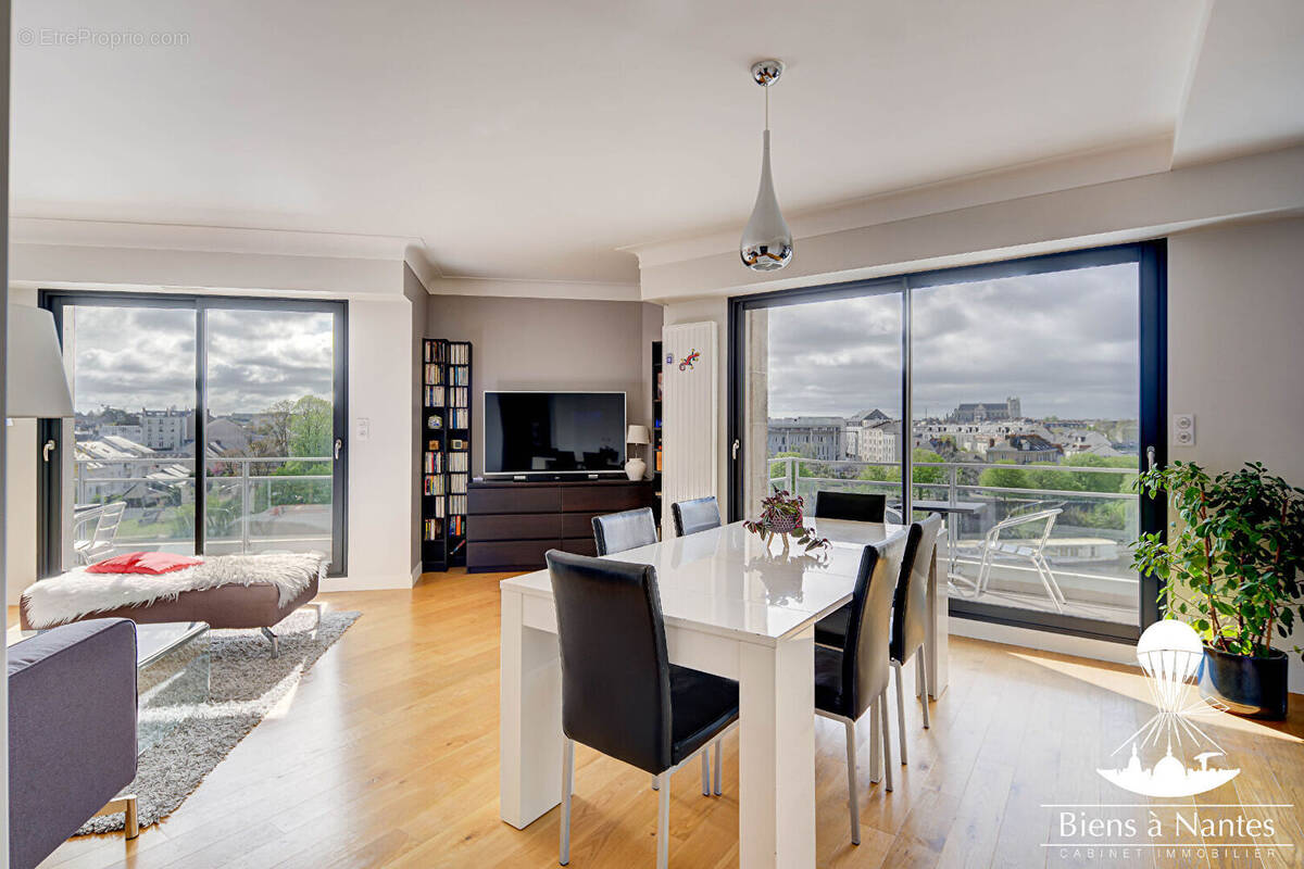 Appartement à NANTES