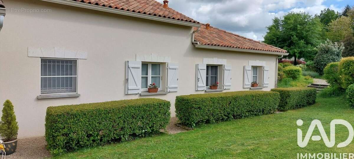 Maison 167 m² à Rouzede  - photo 6
