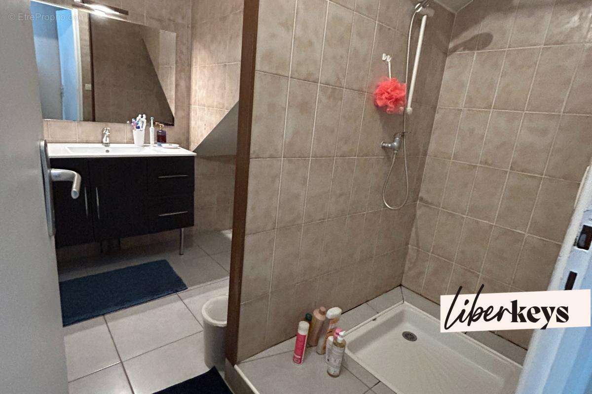 Idéal investissement locatif – Maison de village composée de deux logements loués - photo 8