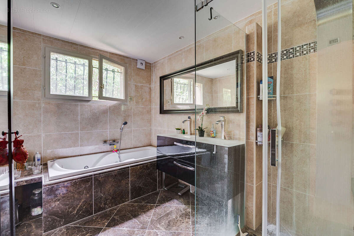 Maison à MONDONVILLE