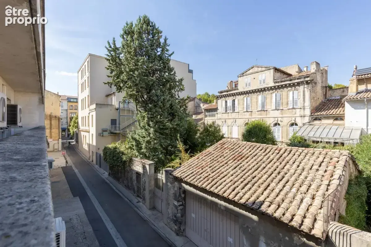 Appartement ensemble de bureaux 6 pièces de 152 m² à Avignon - photo 20