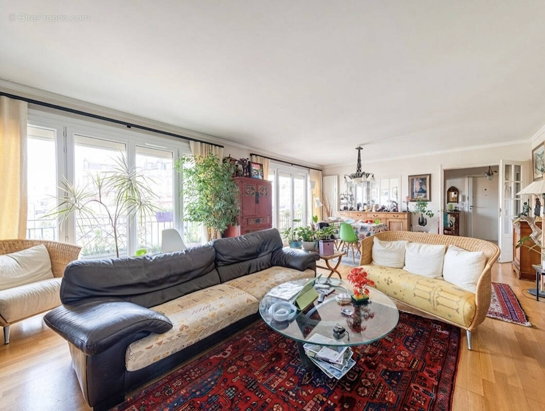 Appartement à MAISONS-LAFFITTE