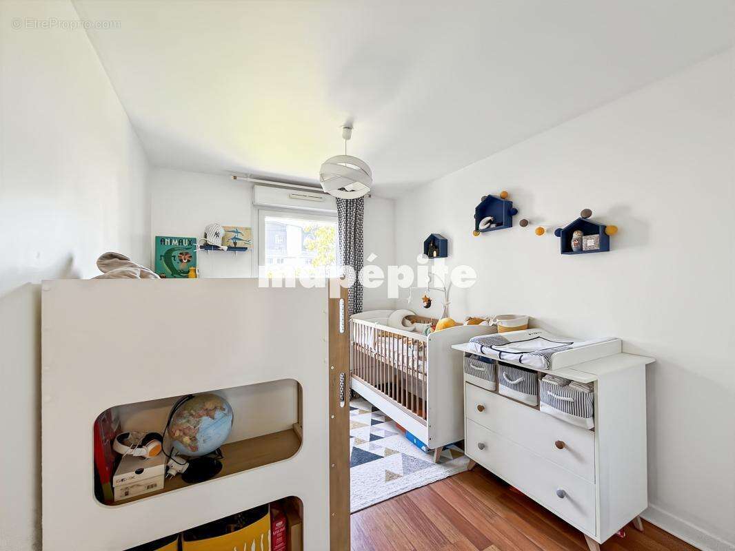 Appartement à CLICHY