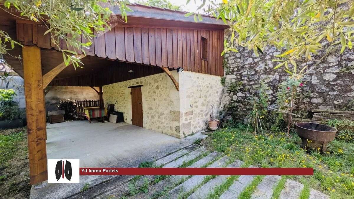 Maison à CASTRES-GIRONDE