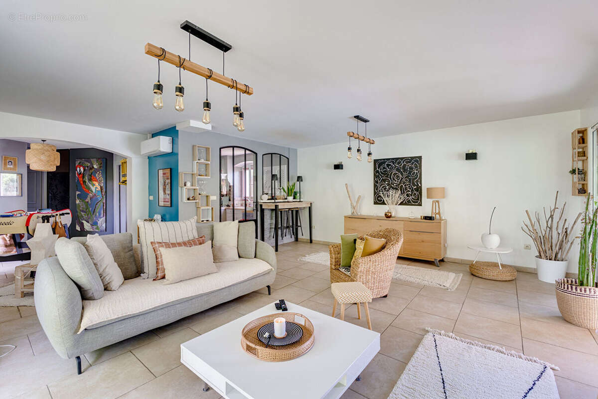 Maison à LAGARDELLE-SUR-LEZE