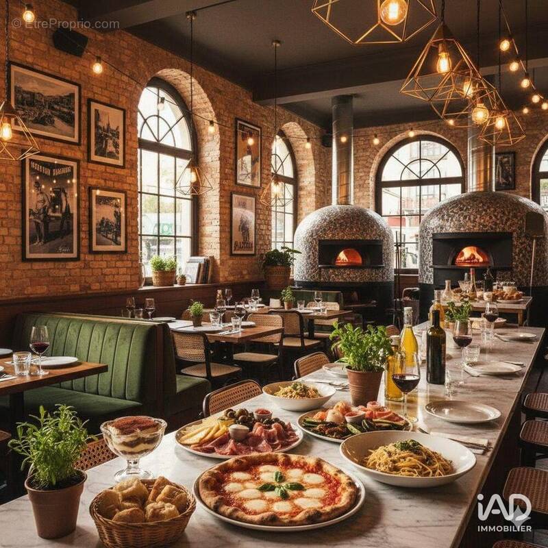 Photo 1 - Commerce à FREJUS