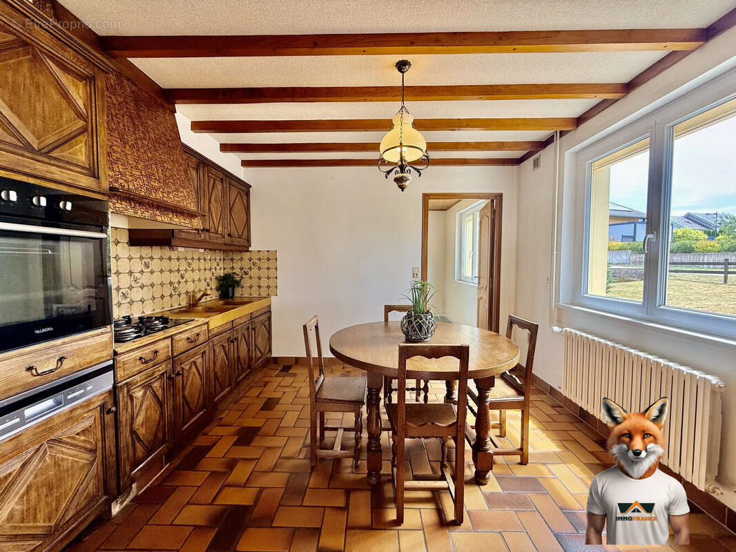 Maison 142 m² à Orchamps-Vennes  - photo 8