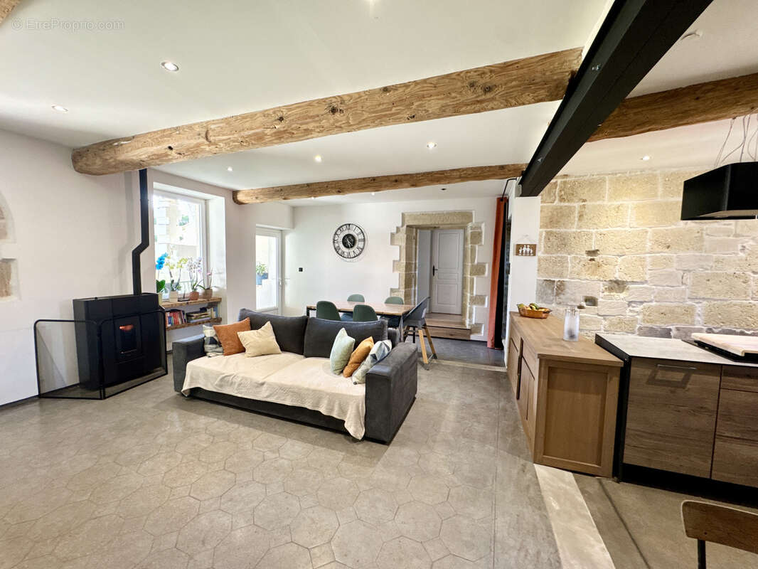 Maison à AIGUES-VIVES