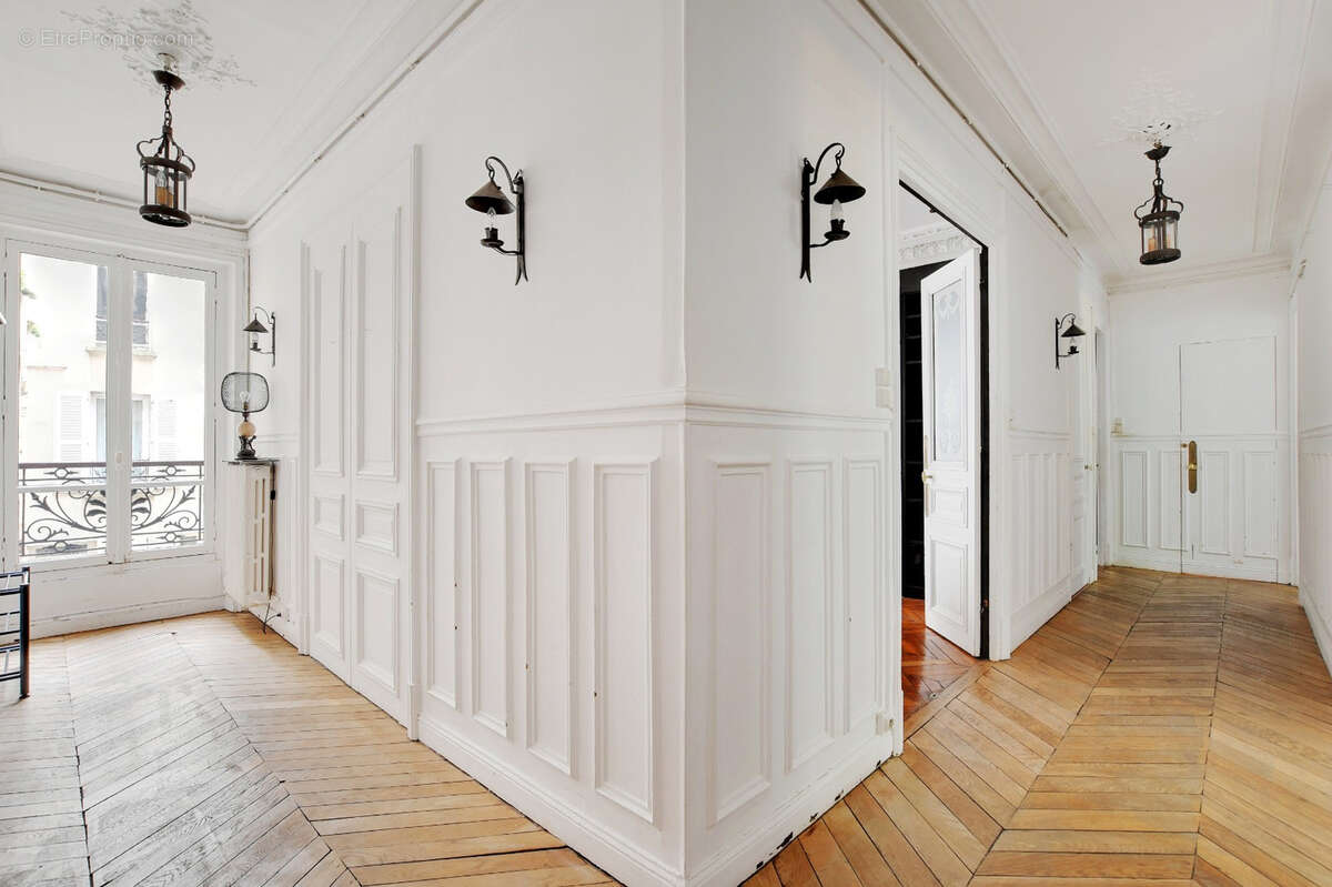 Appartement à PARIS-9E