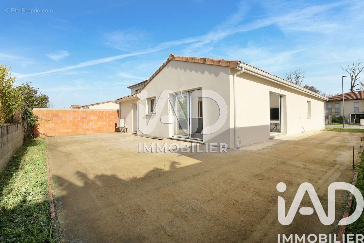 Photo 1 - Maison à AUCAMVILLE