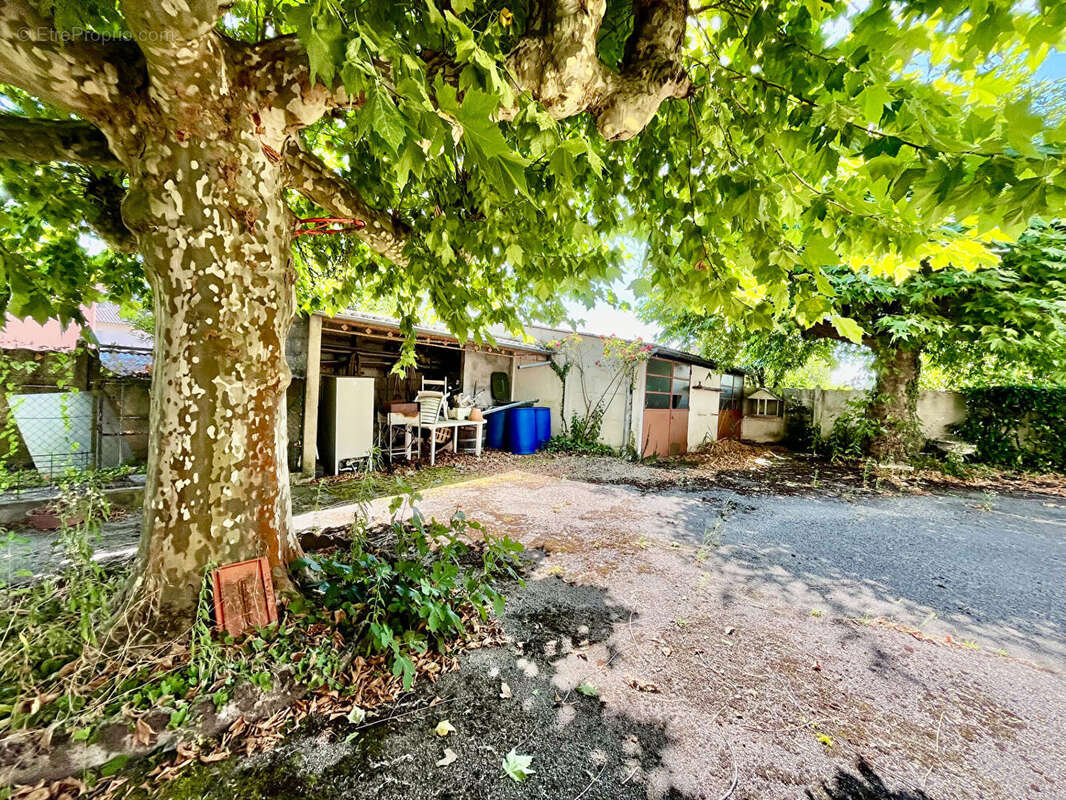 Maison à REPLONGES