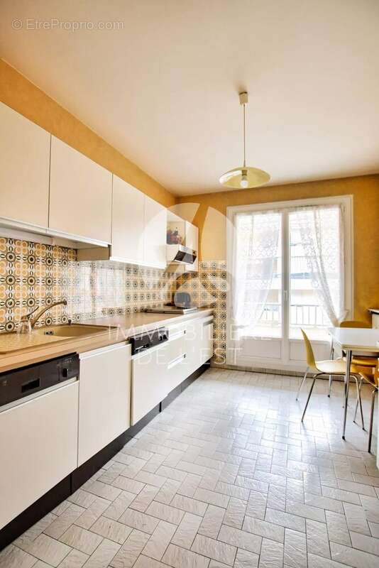 Appartement à LYON-8E