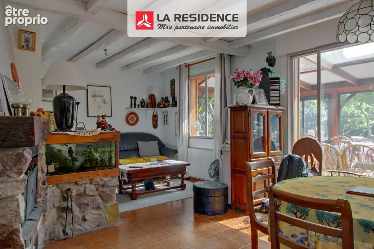 Maison 6 pièces 129 m² à vendre à Petit-Couronne (76650) - photo 2