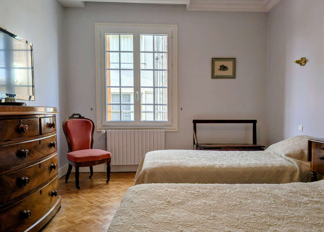 Grand appartement a vendre orleans parc pasteur - photo 11