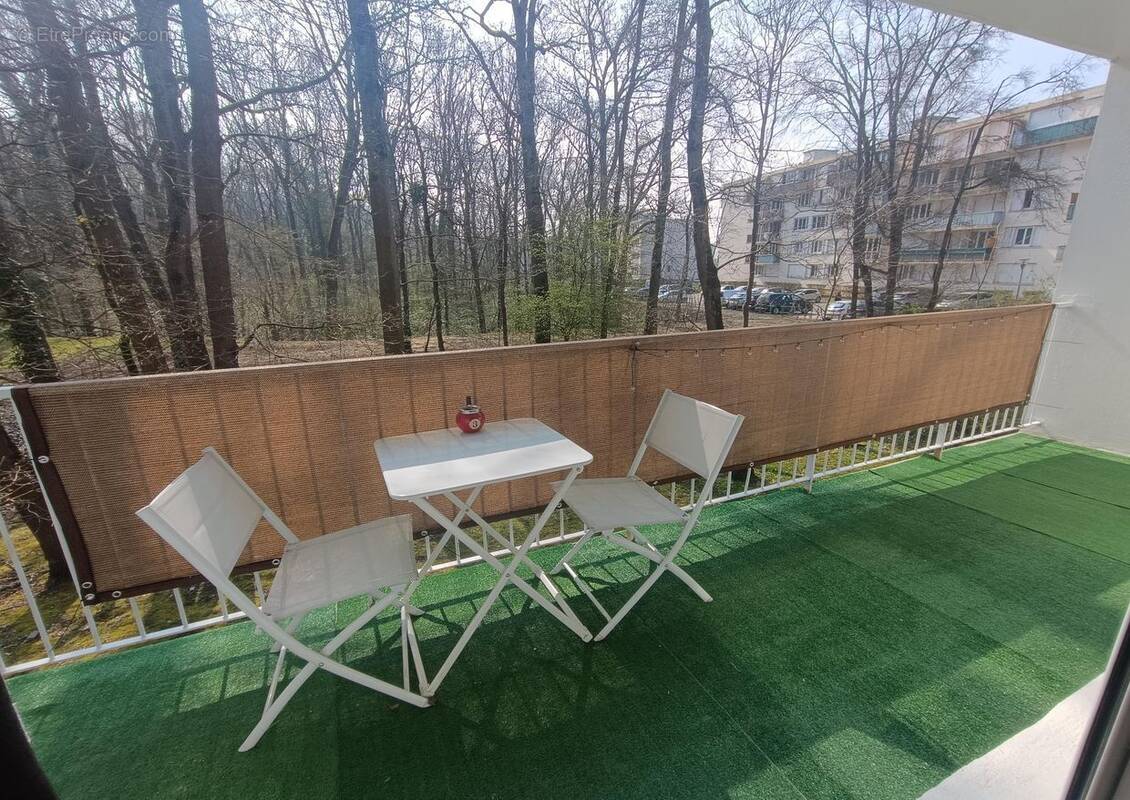 Appartement à SAINT-MICHEL-SUR-ORGE