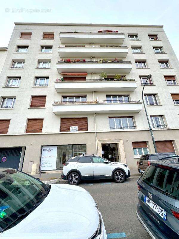 Appartement à ASNIERES-SUR-SEINE