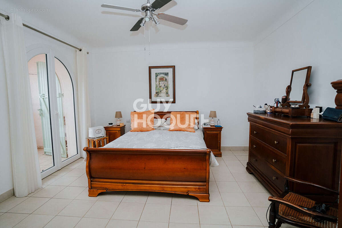 Maison à VILLENEUVE-DE-LA-RAHO