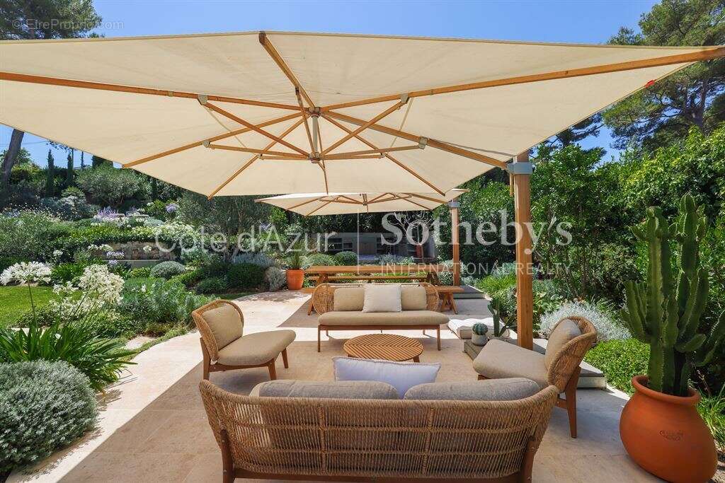 Sur les hauteurs de Cannes, propriété d'exception - photo 9