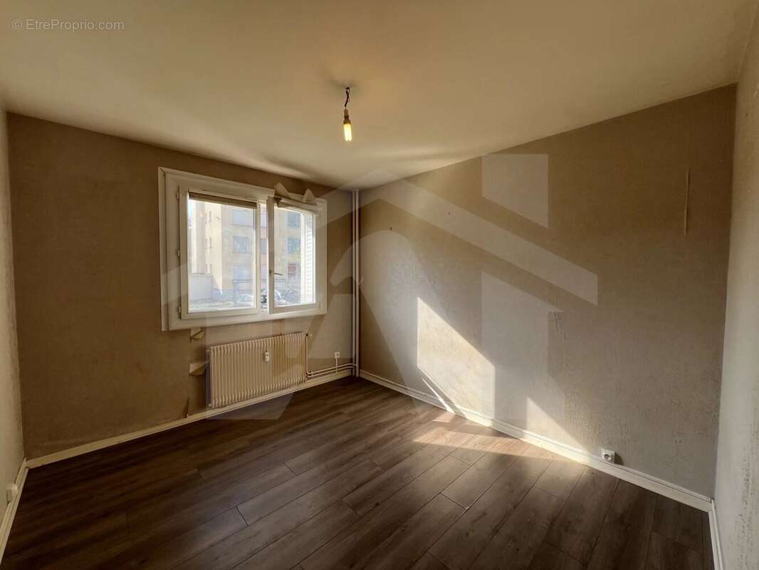Appartement à FONTAINE