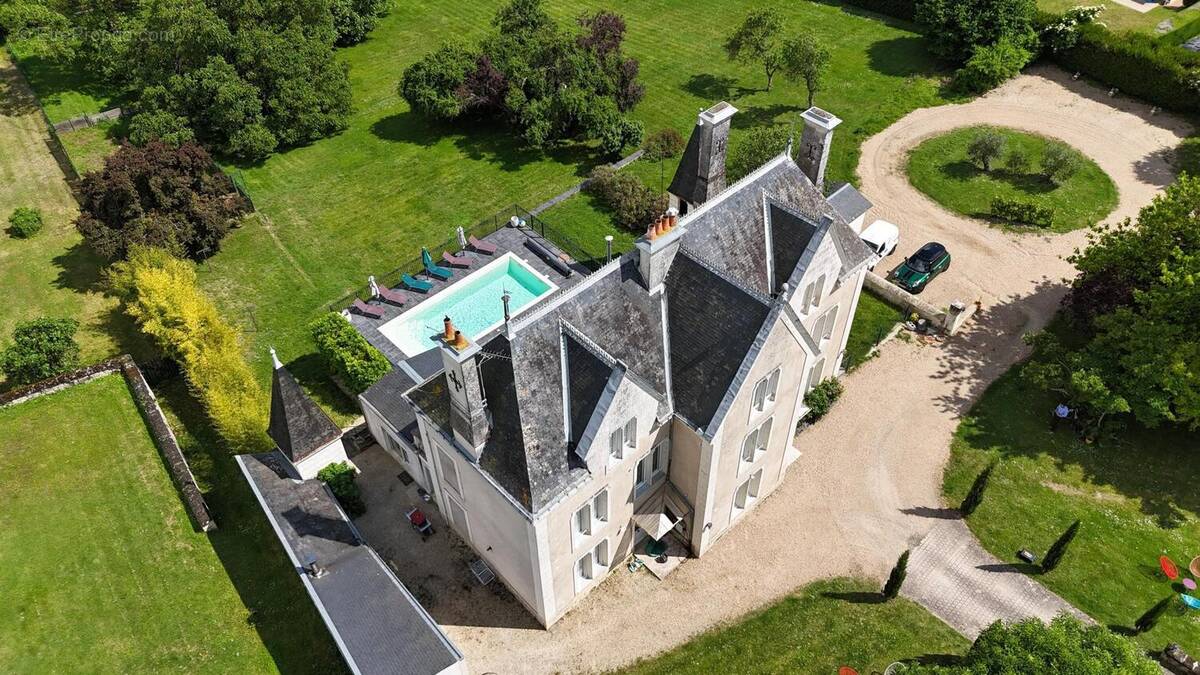 Photo 1 - Maison à CHINON