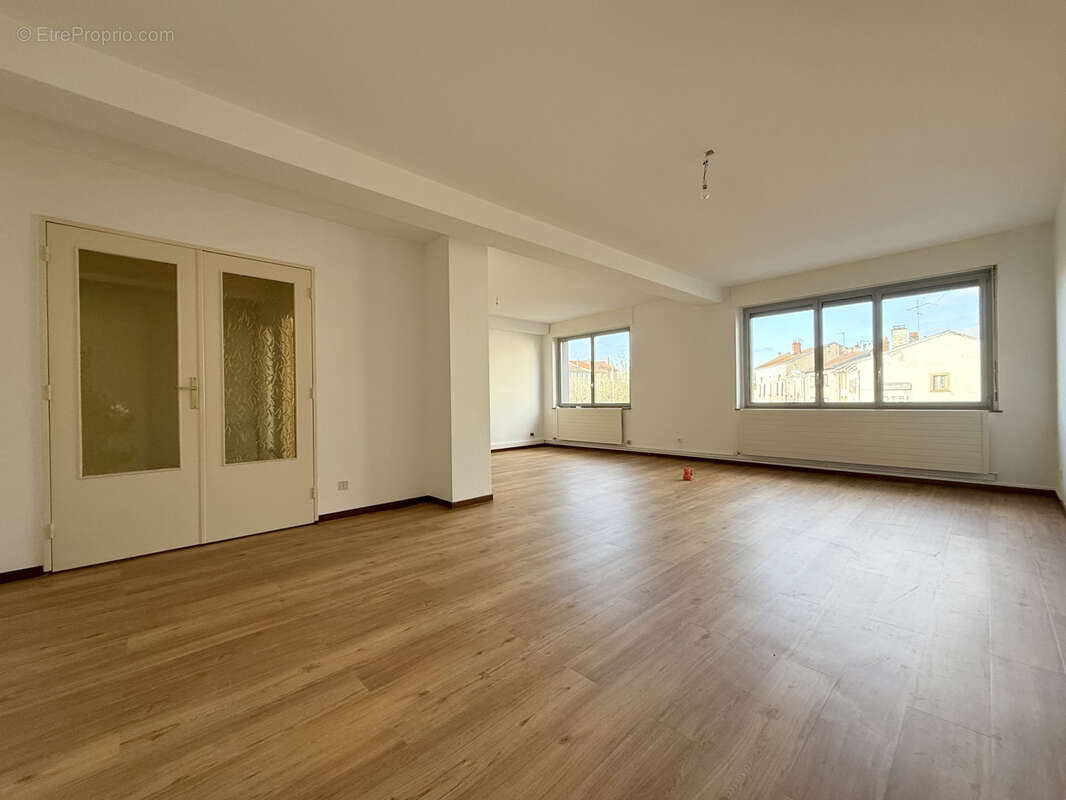 Appartement à CHATEAU-SALINS