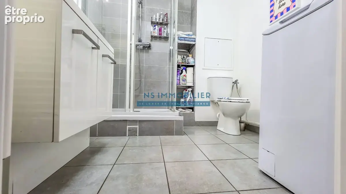 Appartement F3 56m2 + Terrasse + Parking - Résidence de Grand Standing - photo 12