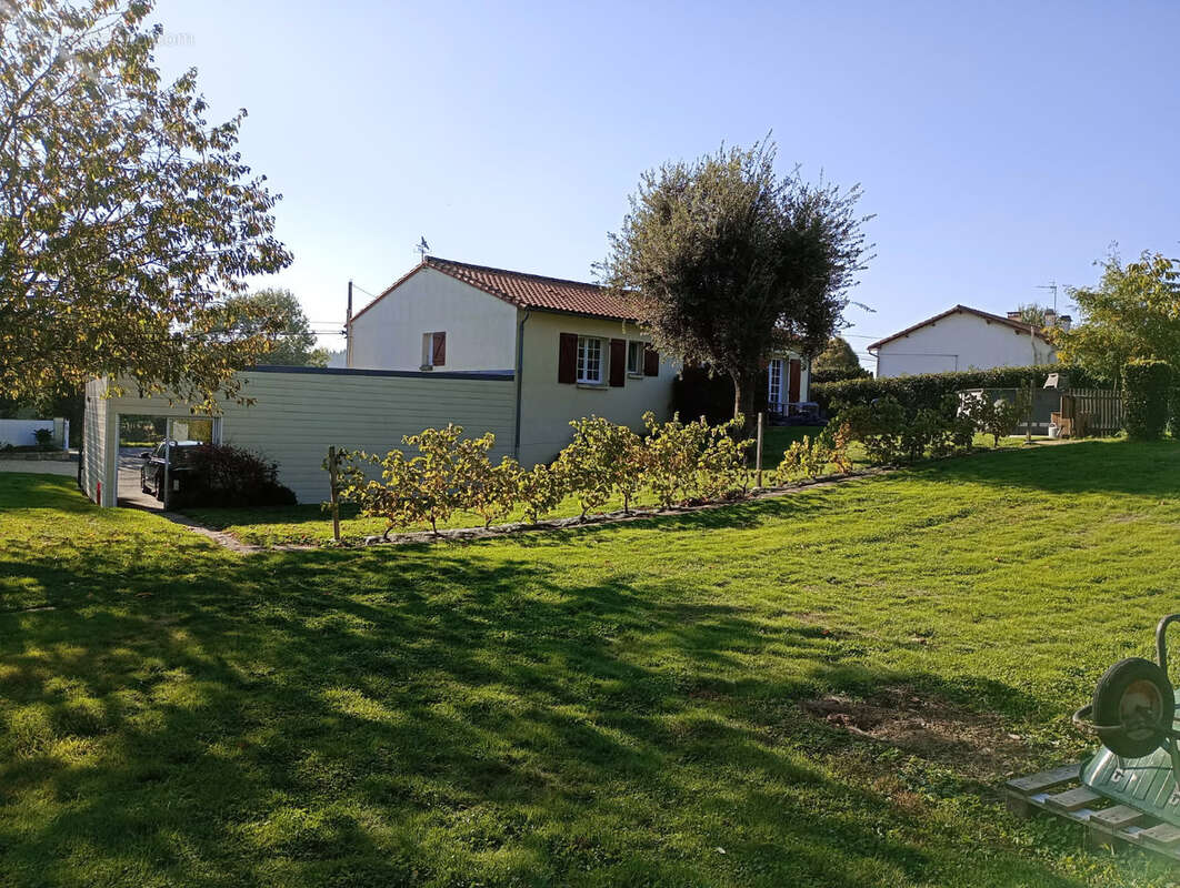 Maison à LE BOUPERE