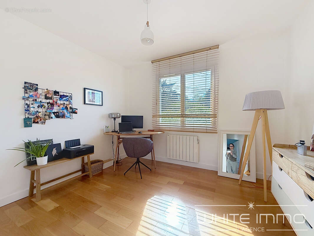 Maison à FRANCHEVILLE