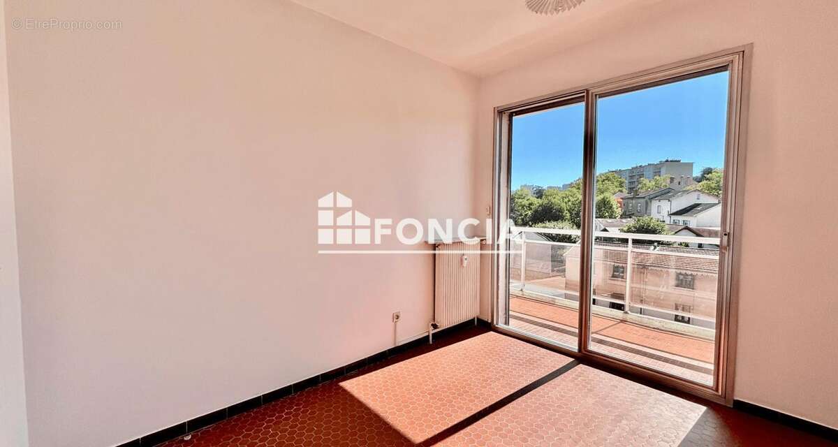 Appartement à TASSIN-LA-DEMI-LUNE