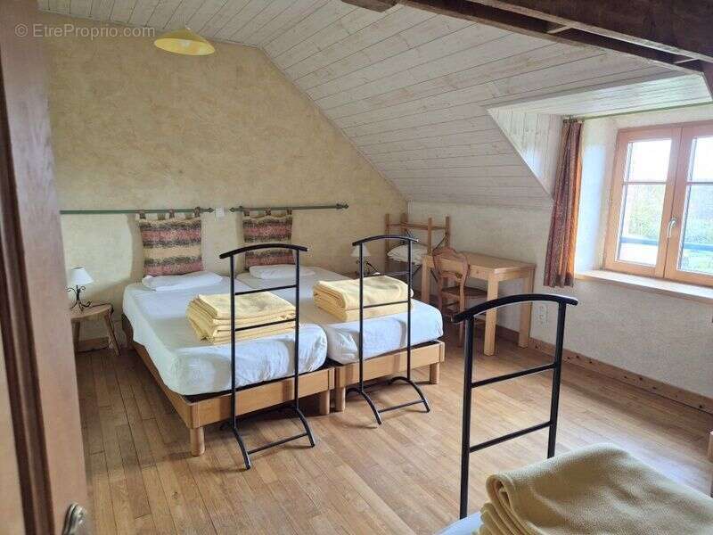 Maison à JOUE-SUR-ERDRE