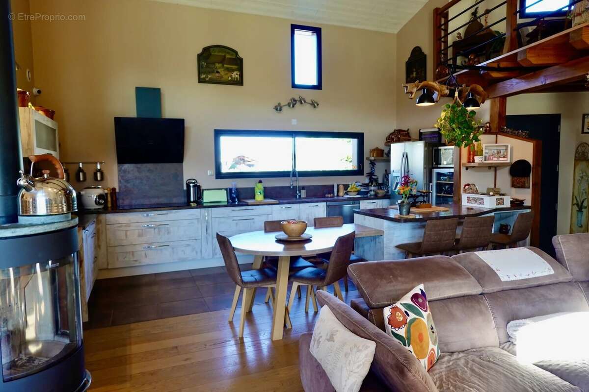 Maison à LORP-SENTARAILLE