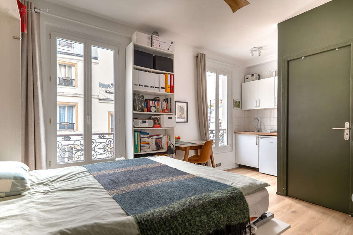 Appartement à PARIS-18E