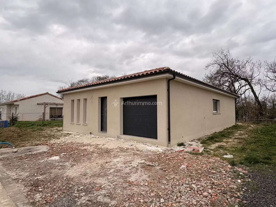 Maison à BRENS