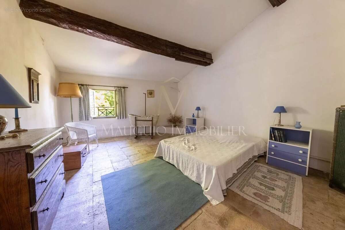 Appartement à MAUGUIO