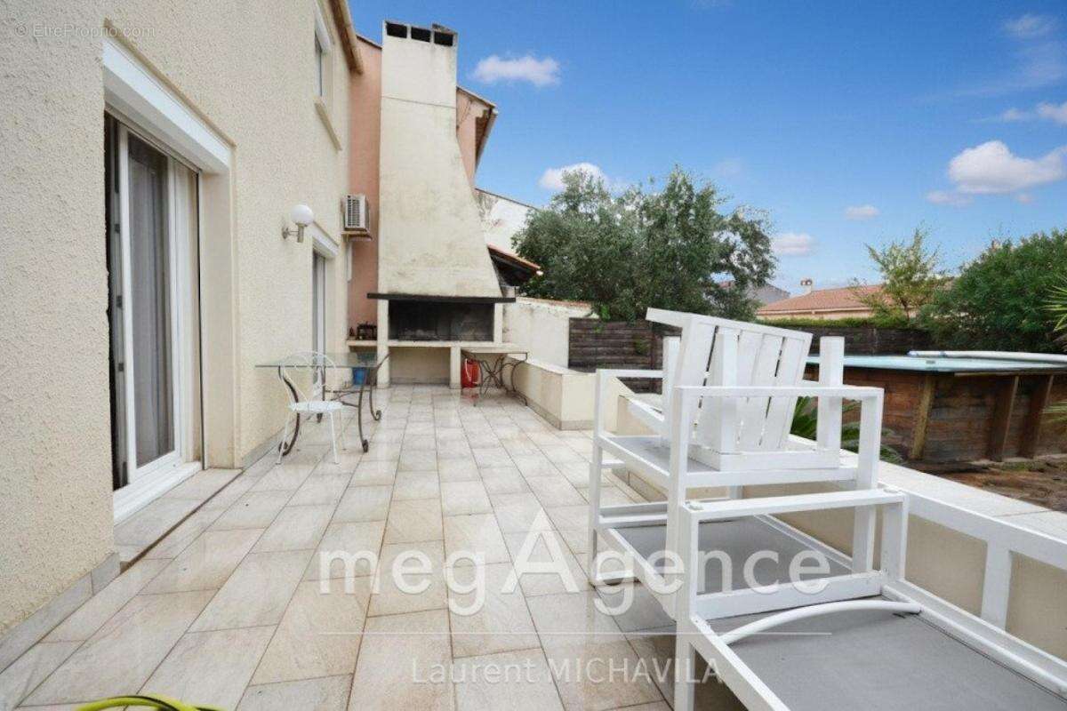 Maison à LIGNAN-SUR-ORB