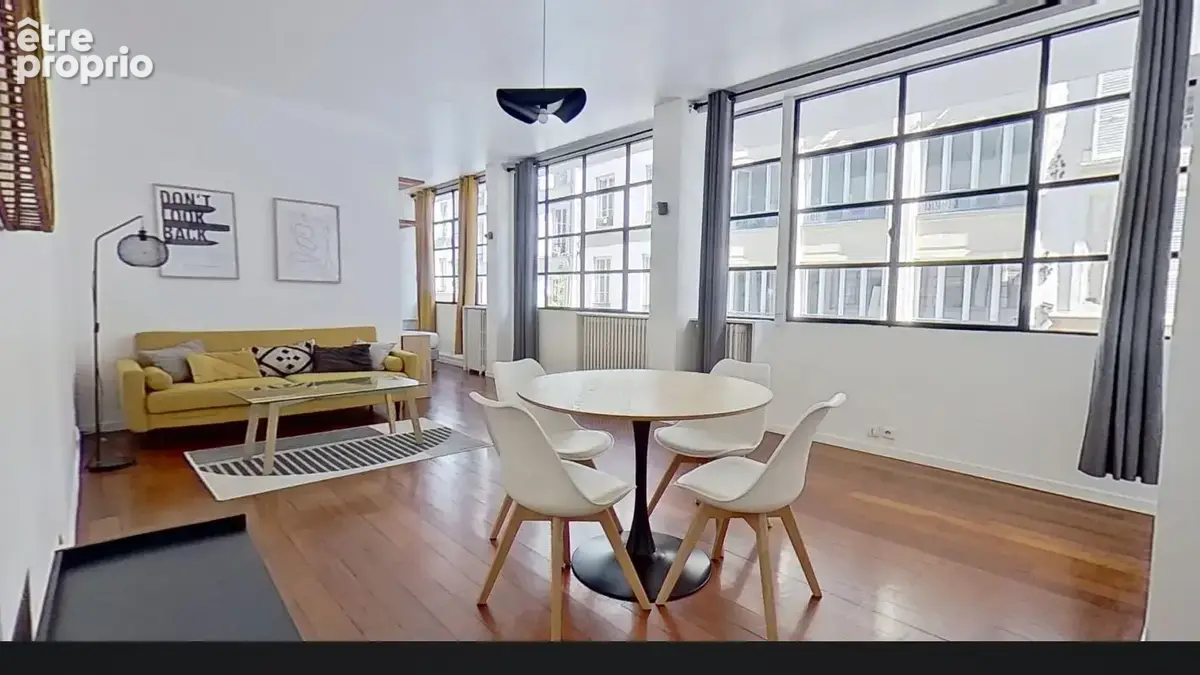 Appartement à PARIS-3E