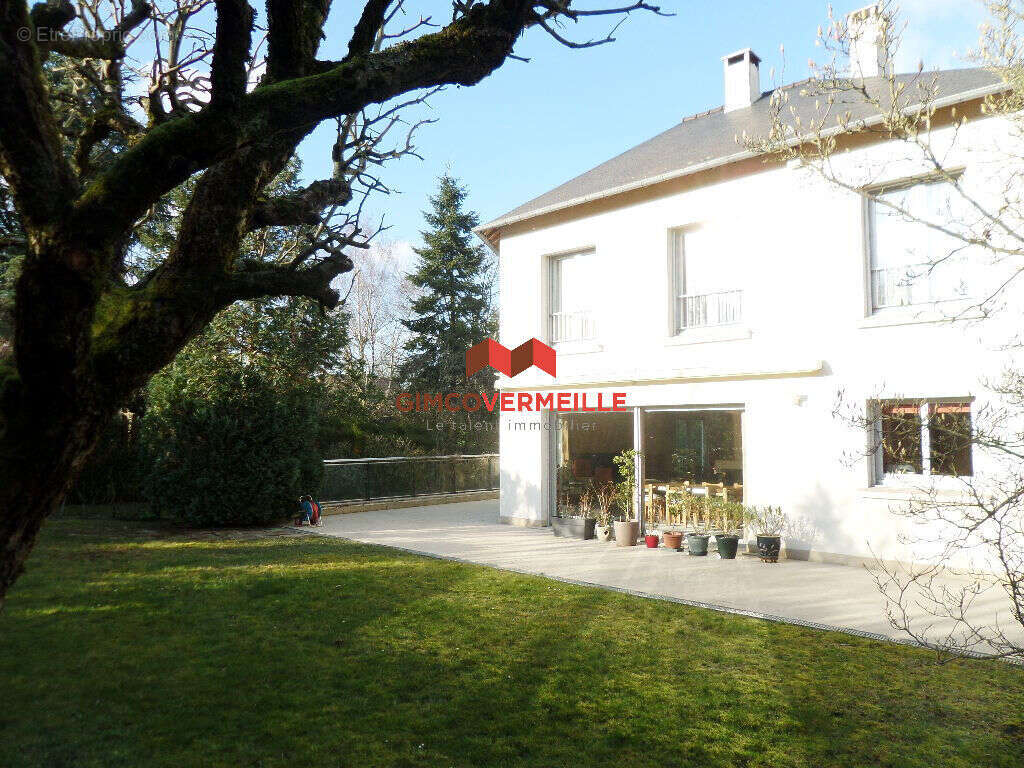 Maison à GARCHES
