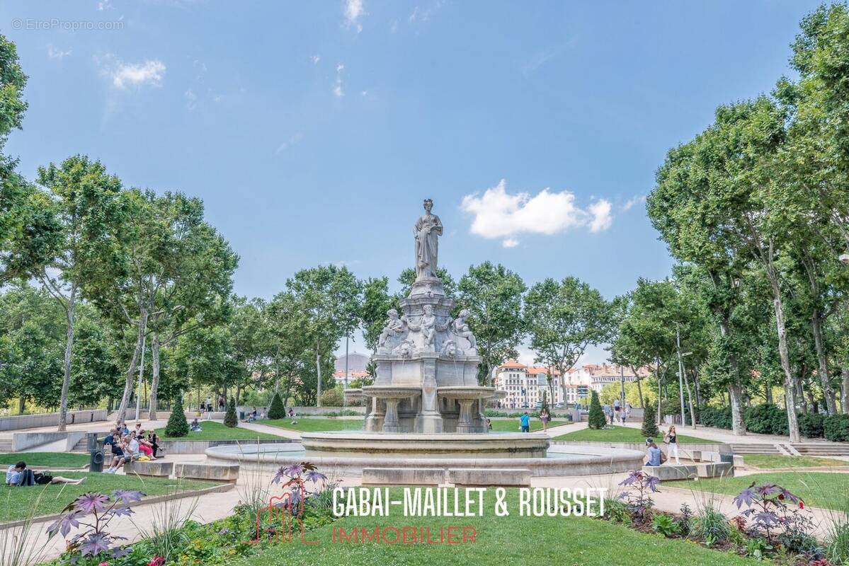 Appartement à LYON-6E