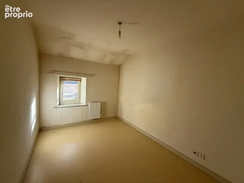 Saint-Claude, centre-ville, Immeuble de rapport   Fort potentiel locatif - 9 lots - photo 9