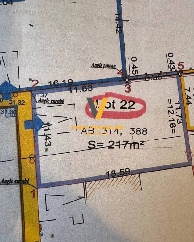 Terrain à LES SORINIERES