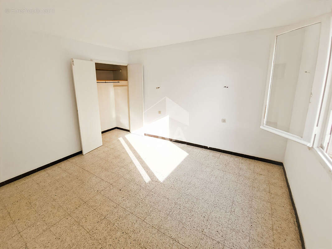 Appartement à SALON-DE-PROVENCE