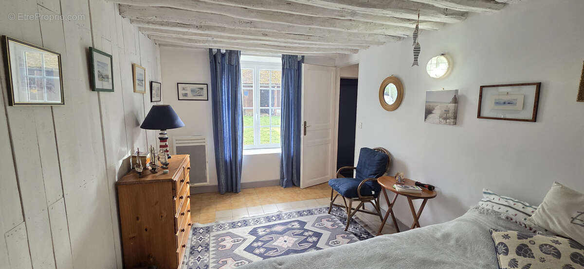 Maison à MENOU