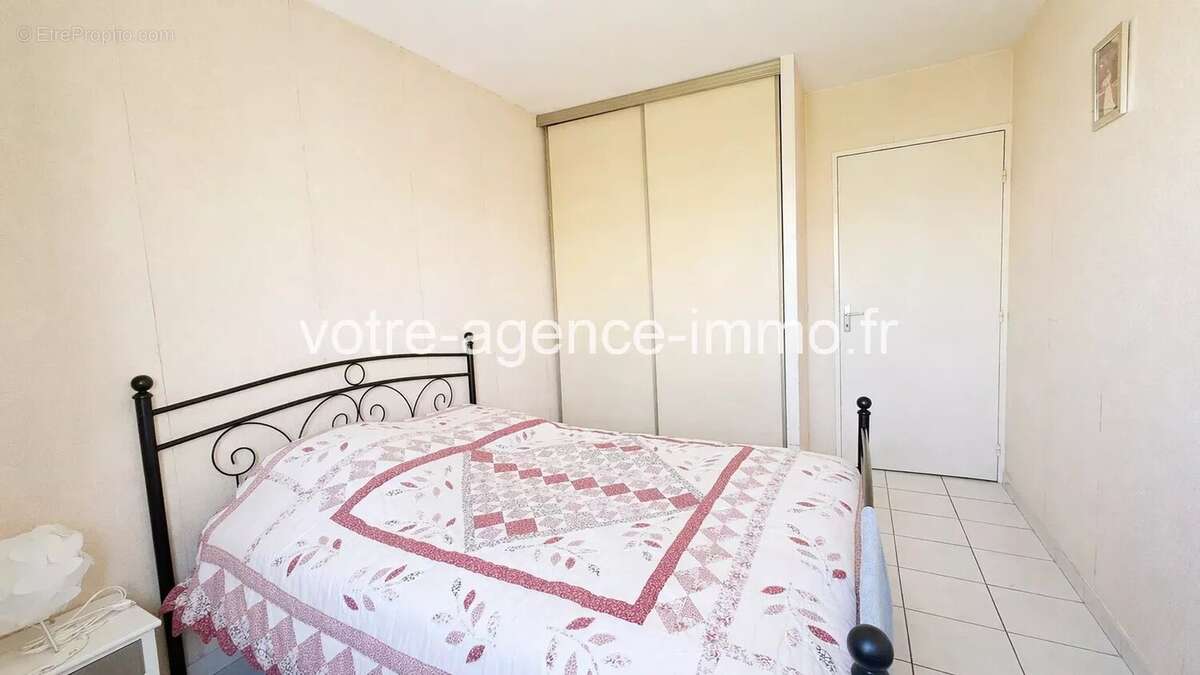 Appartement à SAINT-LAURENT-DU-VAR