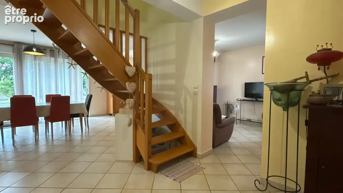 Maison 6 pièces 123 m² à vendre à Bonnetable (72110) - photo 5