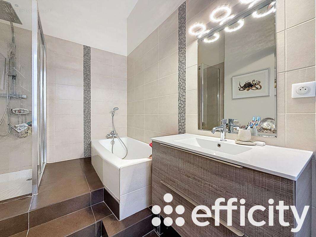 Appartement à LYON-1E