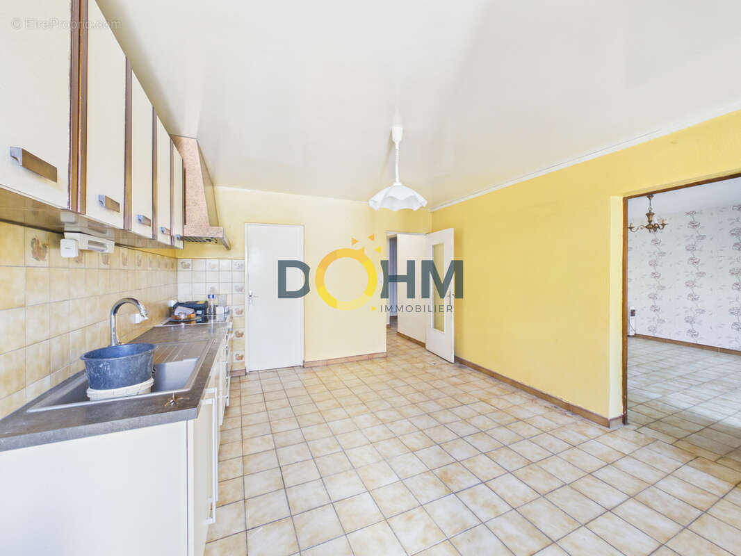 Maison de village 110m2 avec cour et dépendances - photo 4