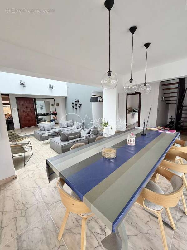 Villa F8 4 Faces 300 m² Canet Plage avec Piscine et Garage - photo 28