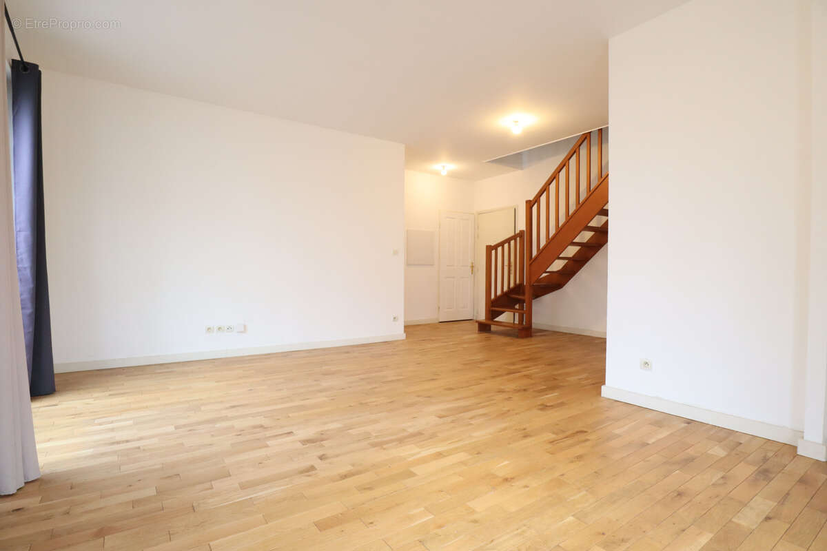 Appartement à LYON-8E